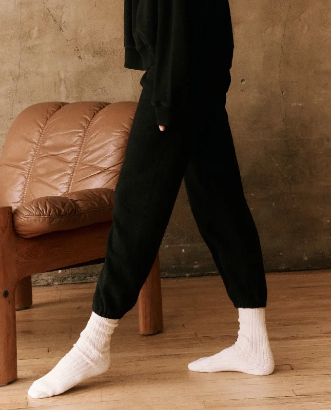 Women's Holiday Outfit The Fleece Stadium Sweatpant. -- Almost Black