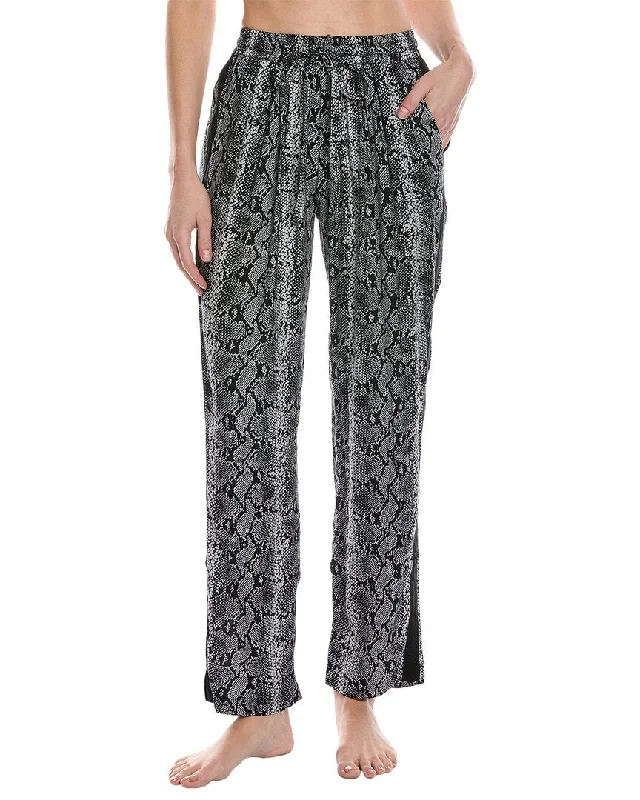 Chic Women's Attire Walker&Wade Jetset Jogger Pant