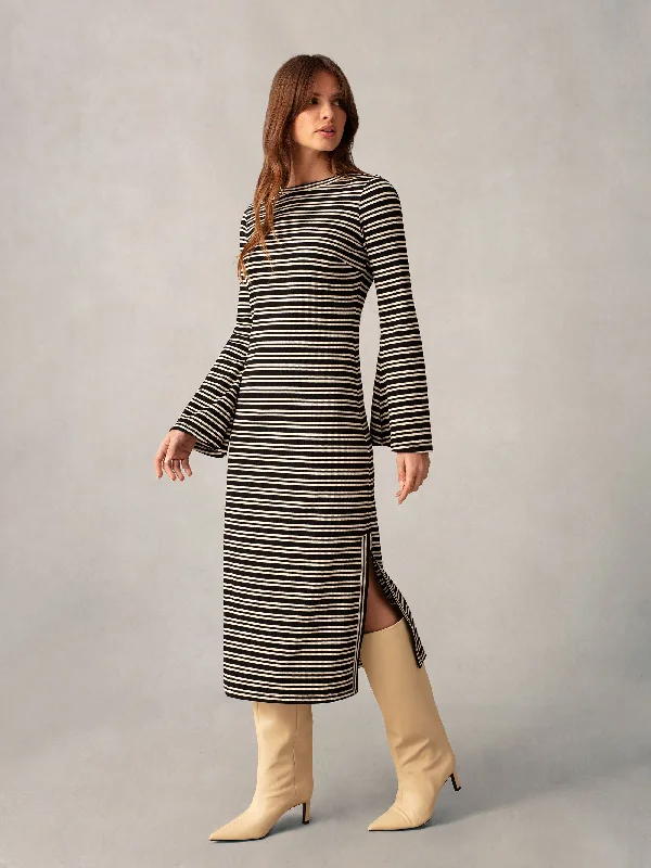 Spring Fashion Black and White Rib Flute Sleeve Dress