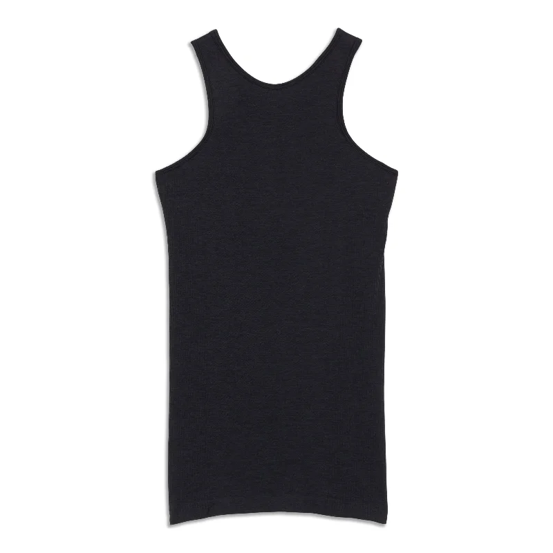 Women's Functional Outdoor Garments Seamlessly Covered Tank Top - Resale