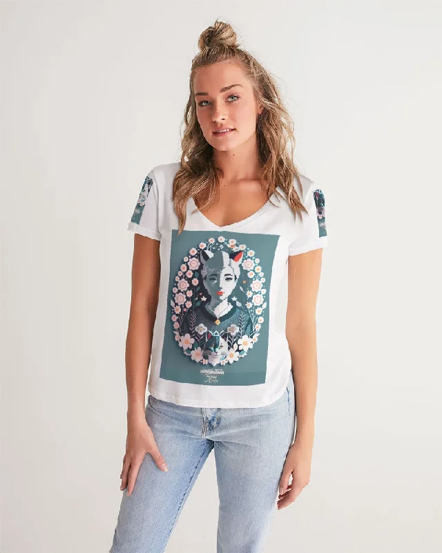 Women's Clothes For Special Occasions Silverfox flower Women's V-Neck Tee