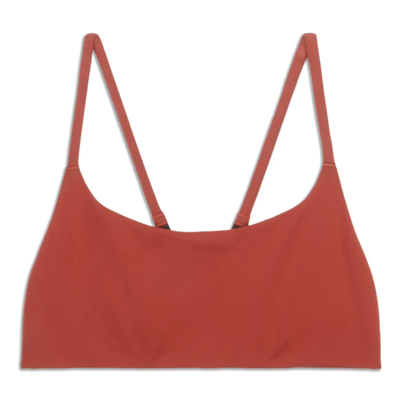 Women's Trendy Outfit Wunder Train Strappy Racer Bra - Resale
