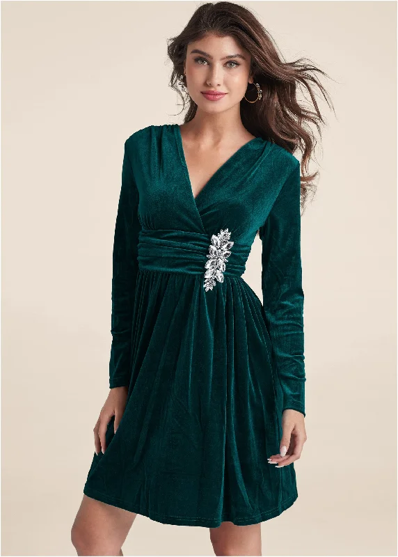 Women's Comfortable Apparel Embellished Velvet Dress - Green