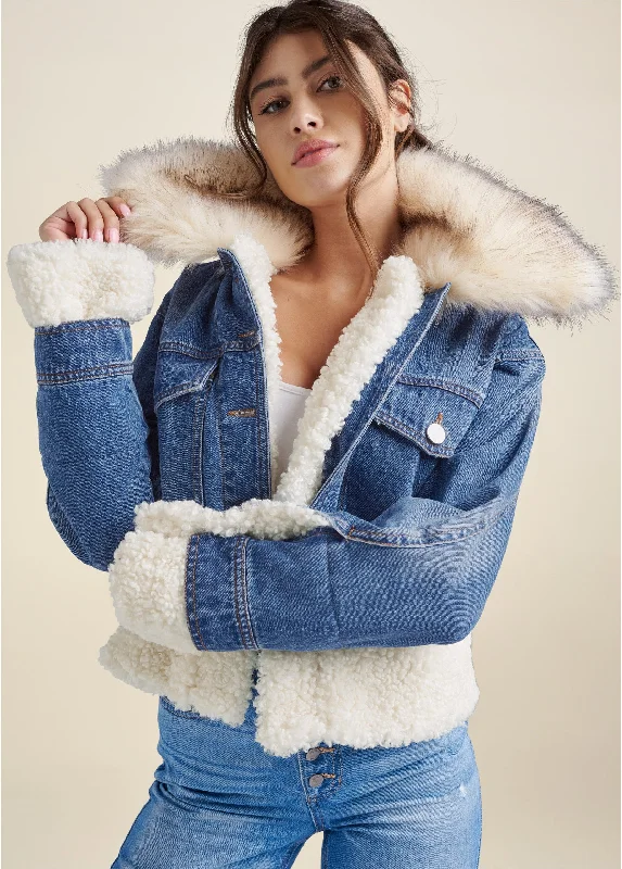Women's Holiday Attire Faux Fur Trim Trucker Jean Jacket - Medium Wash