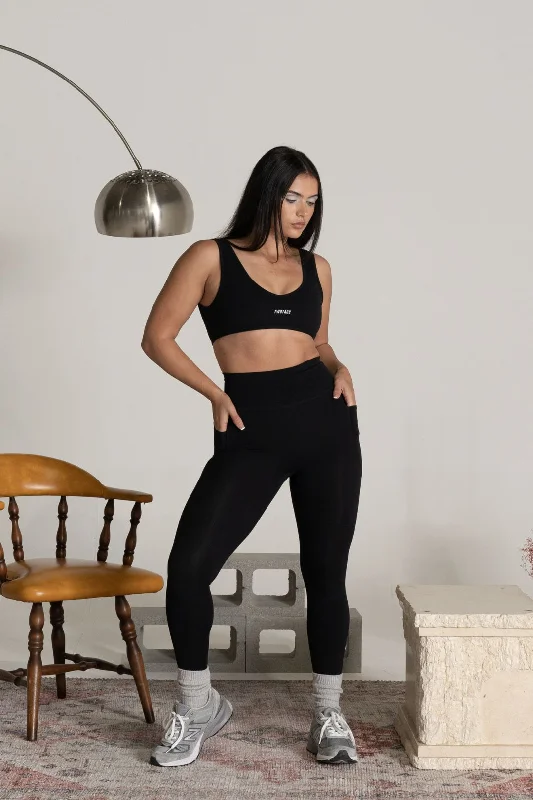 Modern Women's Attire Alpine Pocket Leggings - Black
