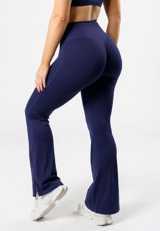 Women's Activewear Garments RecStretch Original Sculptseam® Plus Flare Legging 31" Midnight