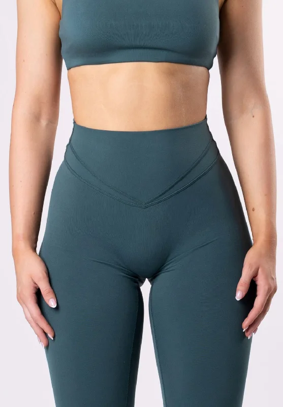 Stylish Clothes For Women Reluna Icon Sculptseam™ Plus Legging Ivy